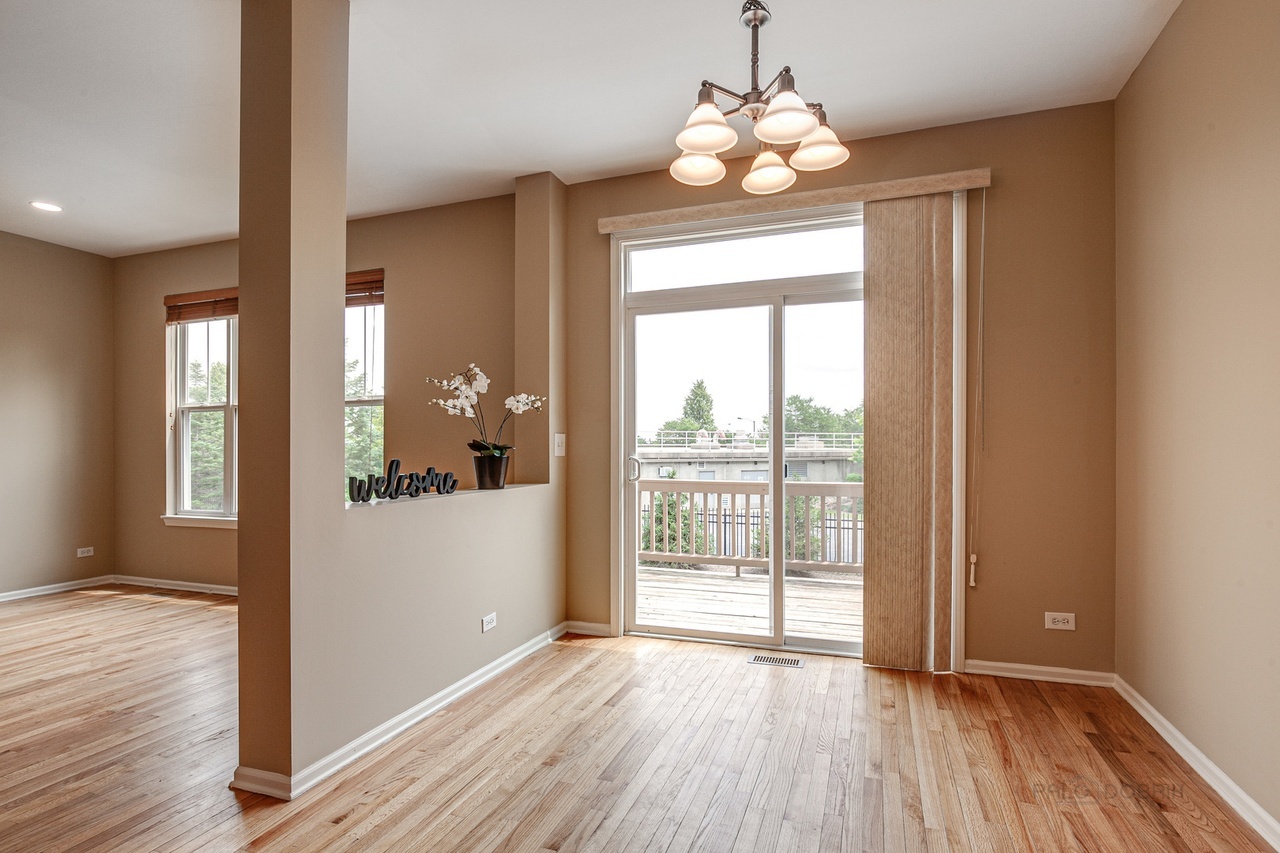 1817 CRENSHAW Circle, Vernon Hills, IL 60061