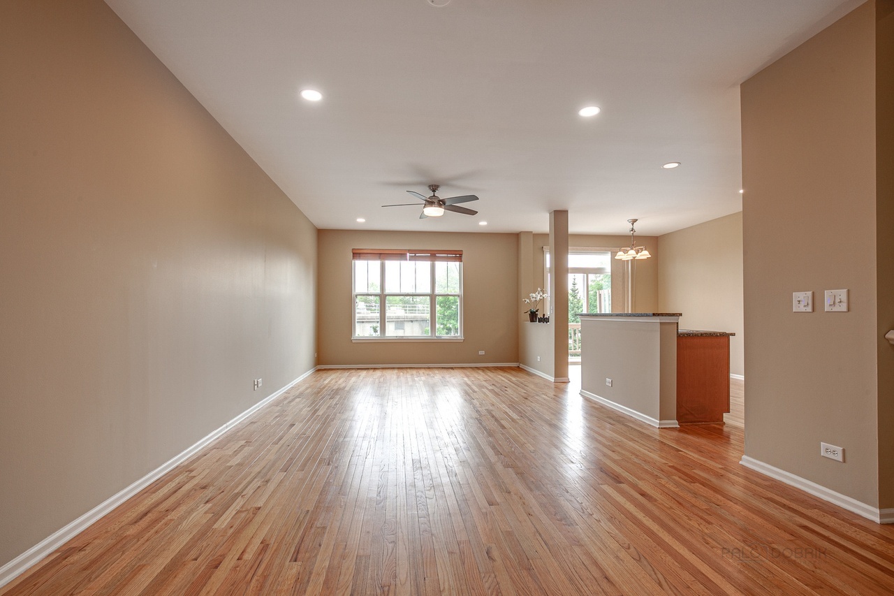 1817 CRENSHAW Circle, Vernon Hills, IL 60061