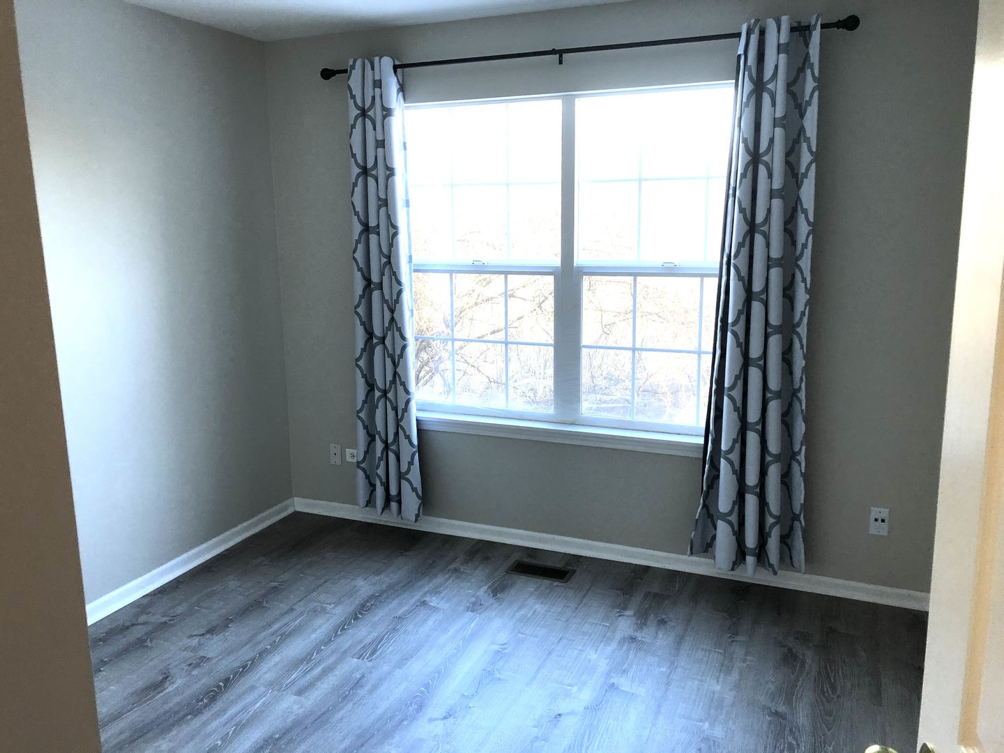 928 N Village Drive #1, Round Lake Beach, IL 60073