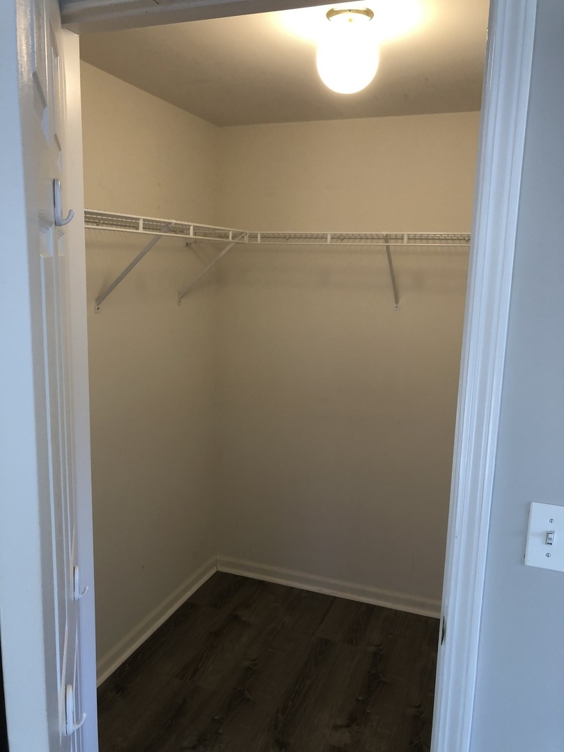 928 N Village Drive #1, Round Lake Beach, IL 60073