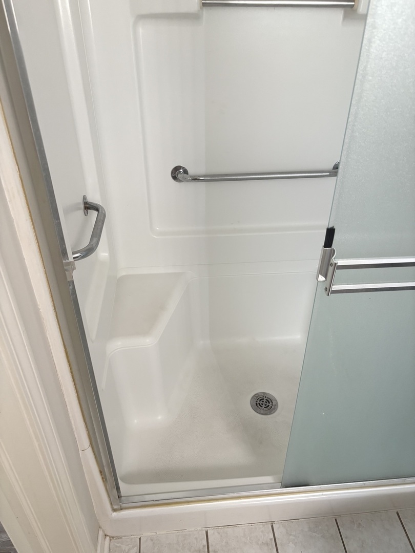 928 N Village Drive #1, Round Lake Beach, IL 60073