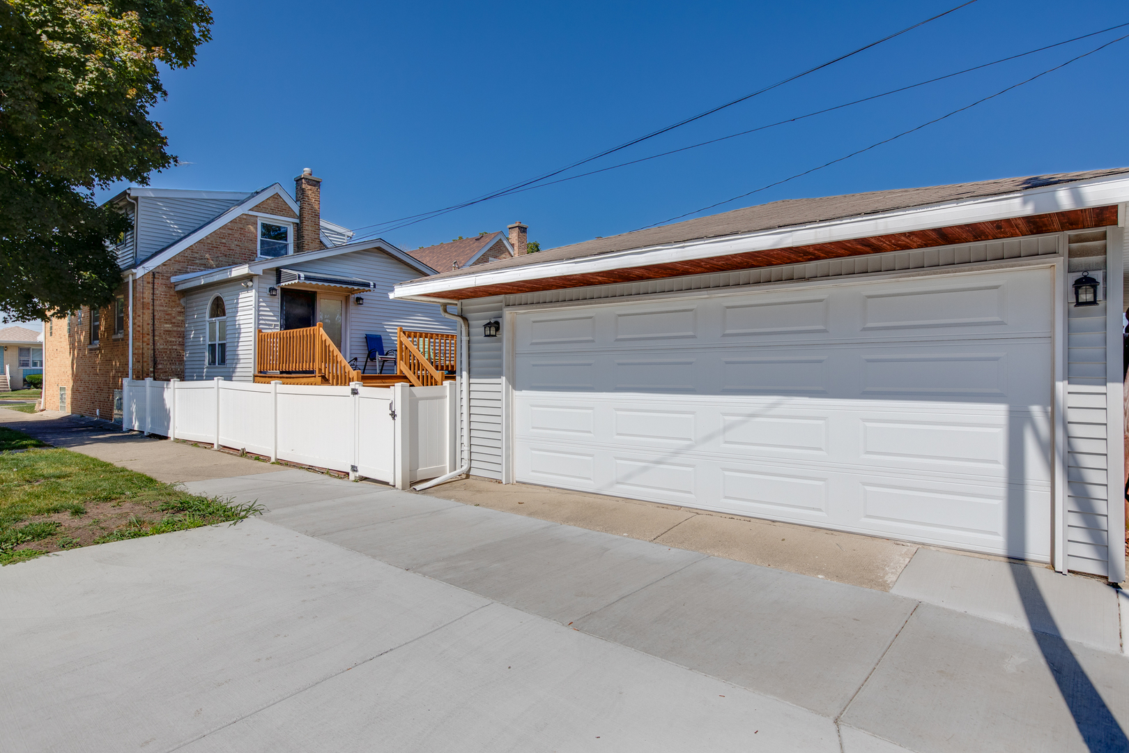 5301 N Melvina Avenue, Chicago, IL 60630