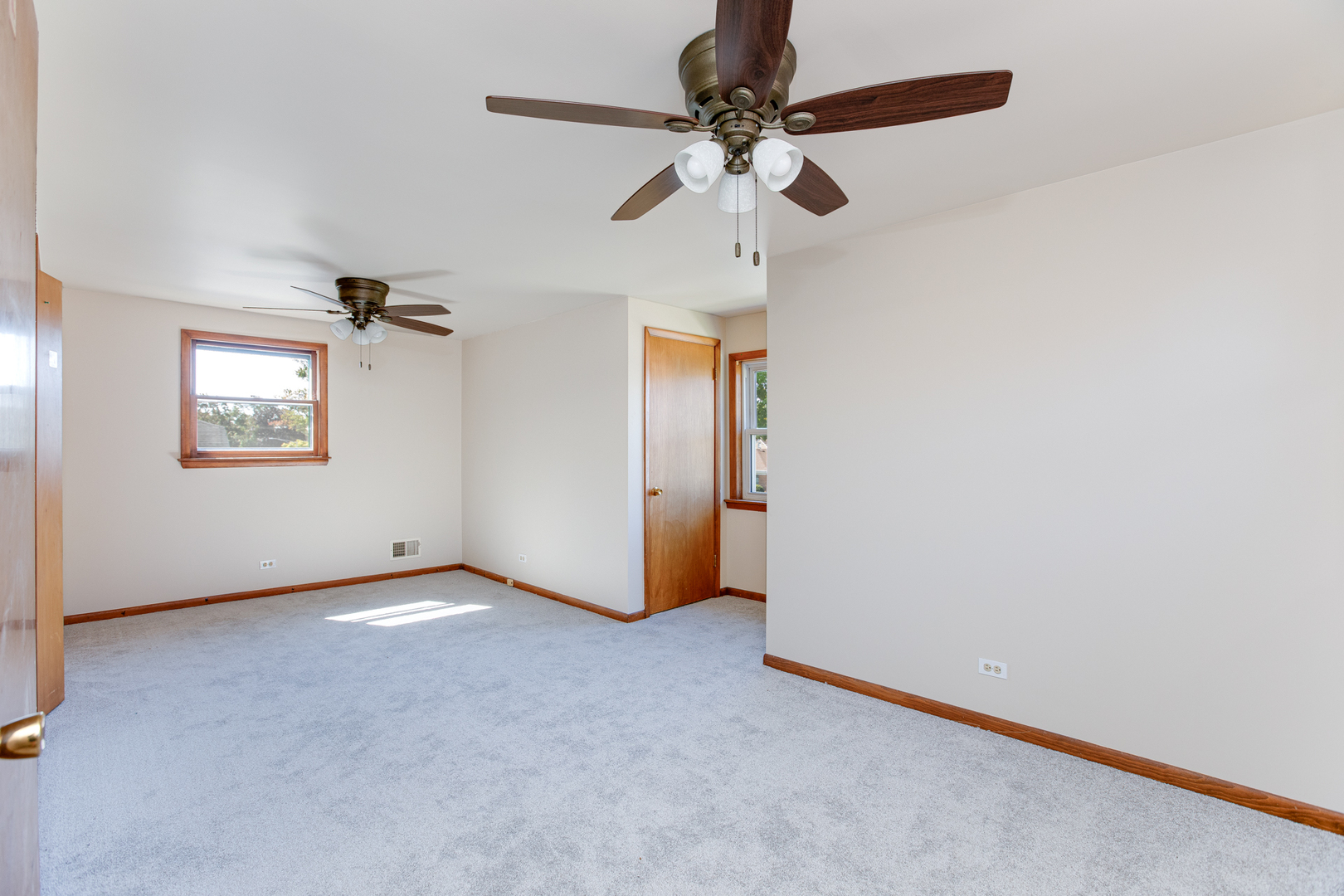 5301 N Melvina Avenue, Chicago, IL 60630