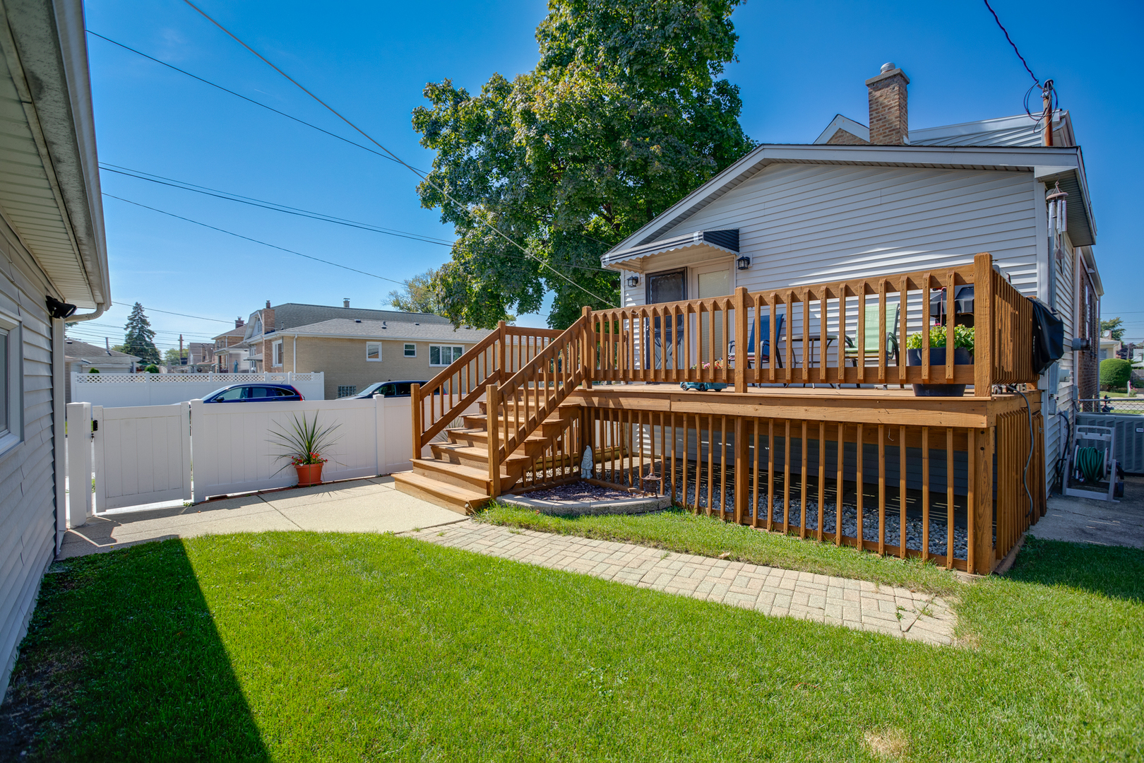5301 N Melvina Avenue, Chicago, IL 60630