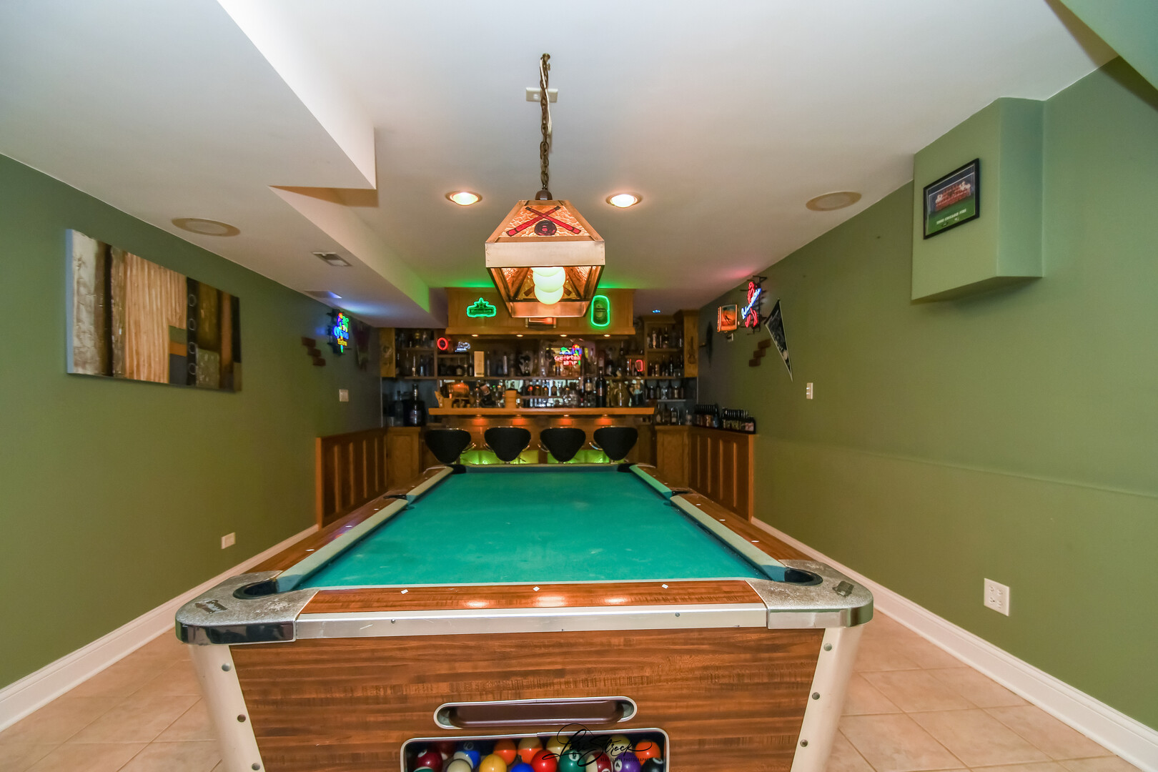 7810 S Lockwood Avenue, Burbank, IL 60459