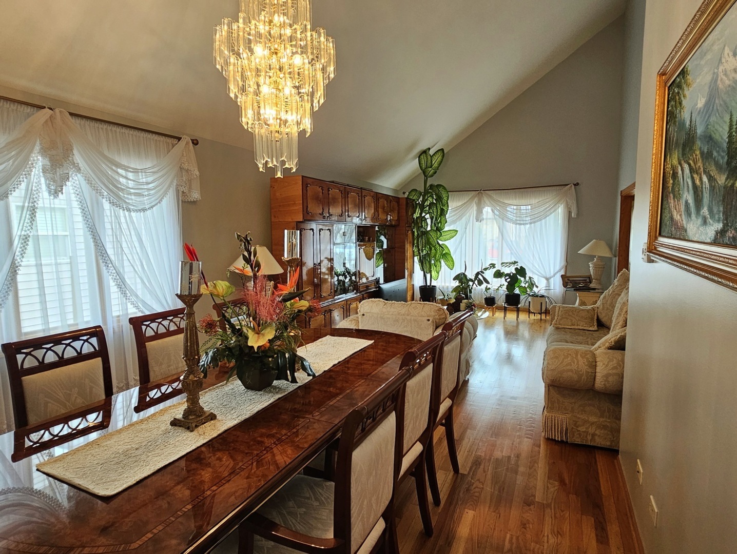 7810 S Lockwood Avenue, Burbank, IL 60459