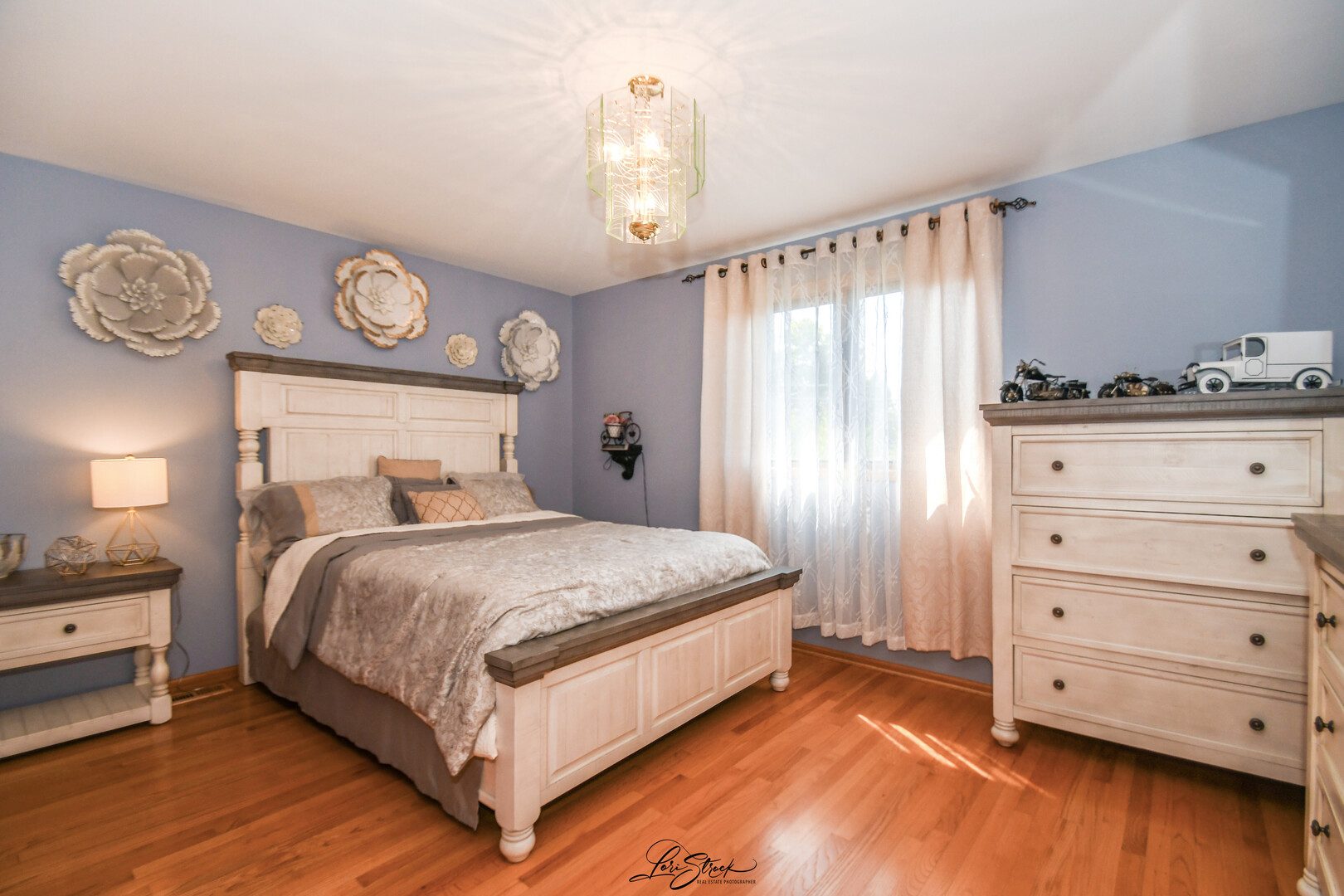 7810 S Lockwood Avenue, Burbank, IL 60459