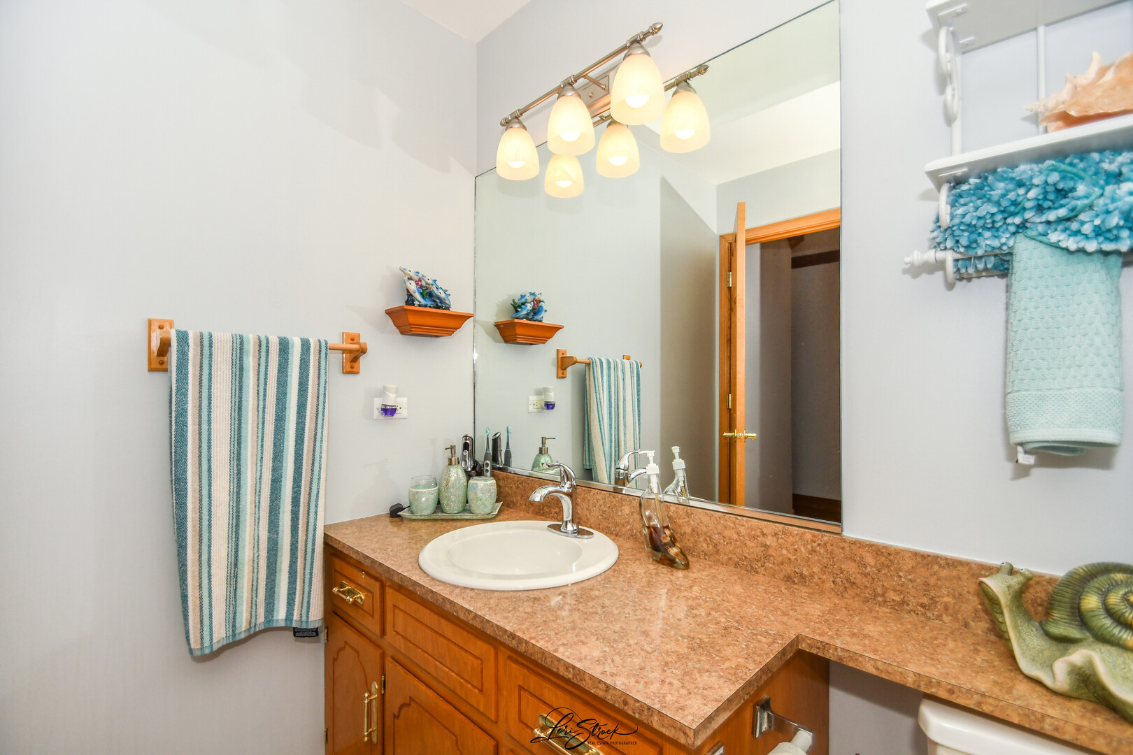 7810 S Lockwood Avenue, Burbank, IL 60459