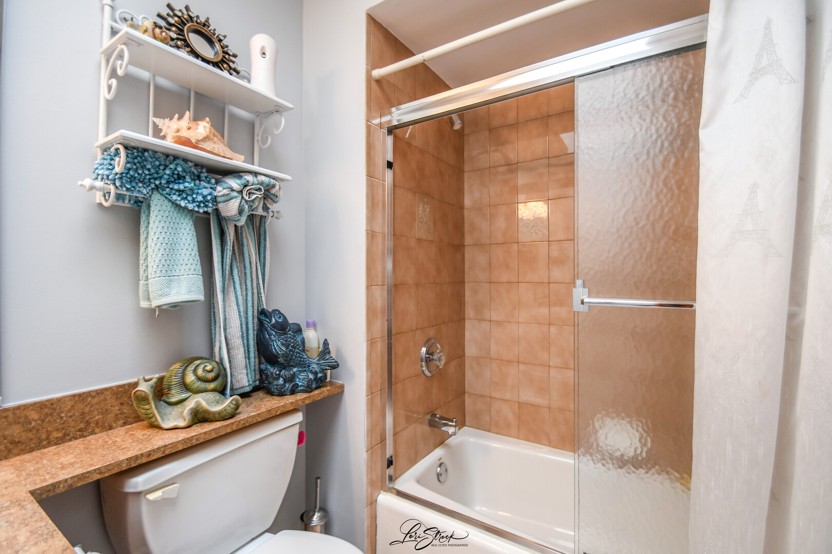 7810 S Lockwood Avenue, Burbank, IL 60459