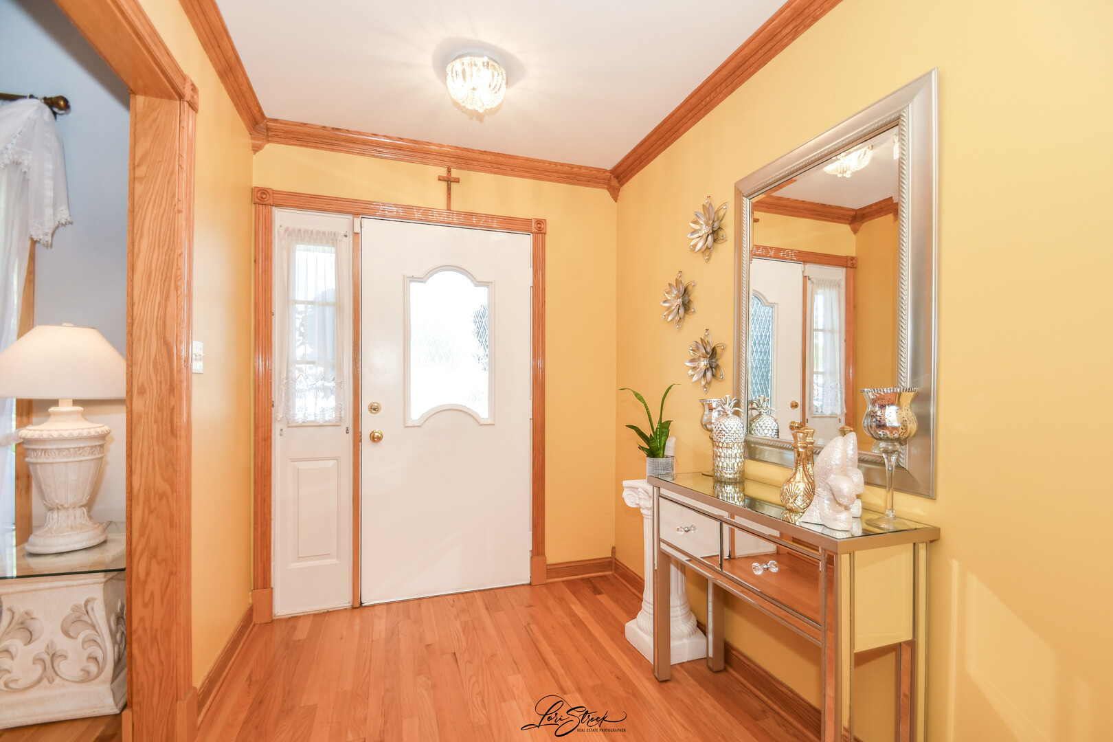 7810 S Lockwood Avenue, Burbank, IL 60459