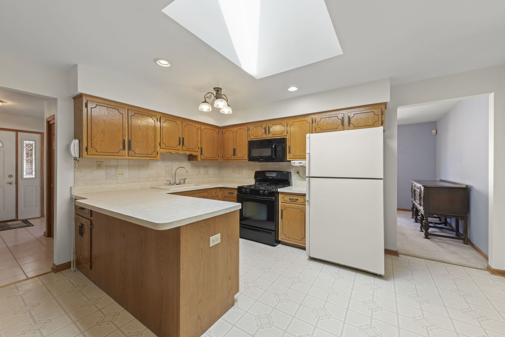 14051 E Laramie Court, Crestwood, IL 60418