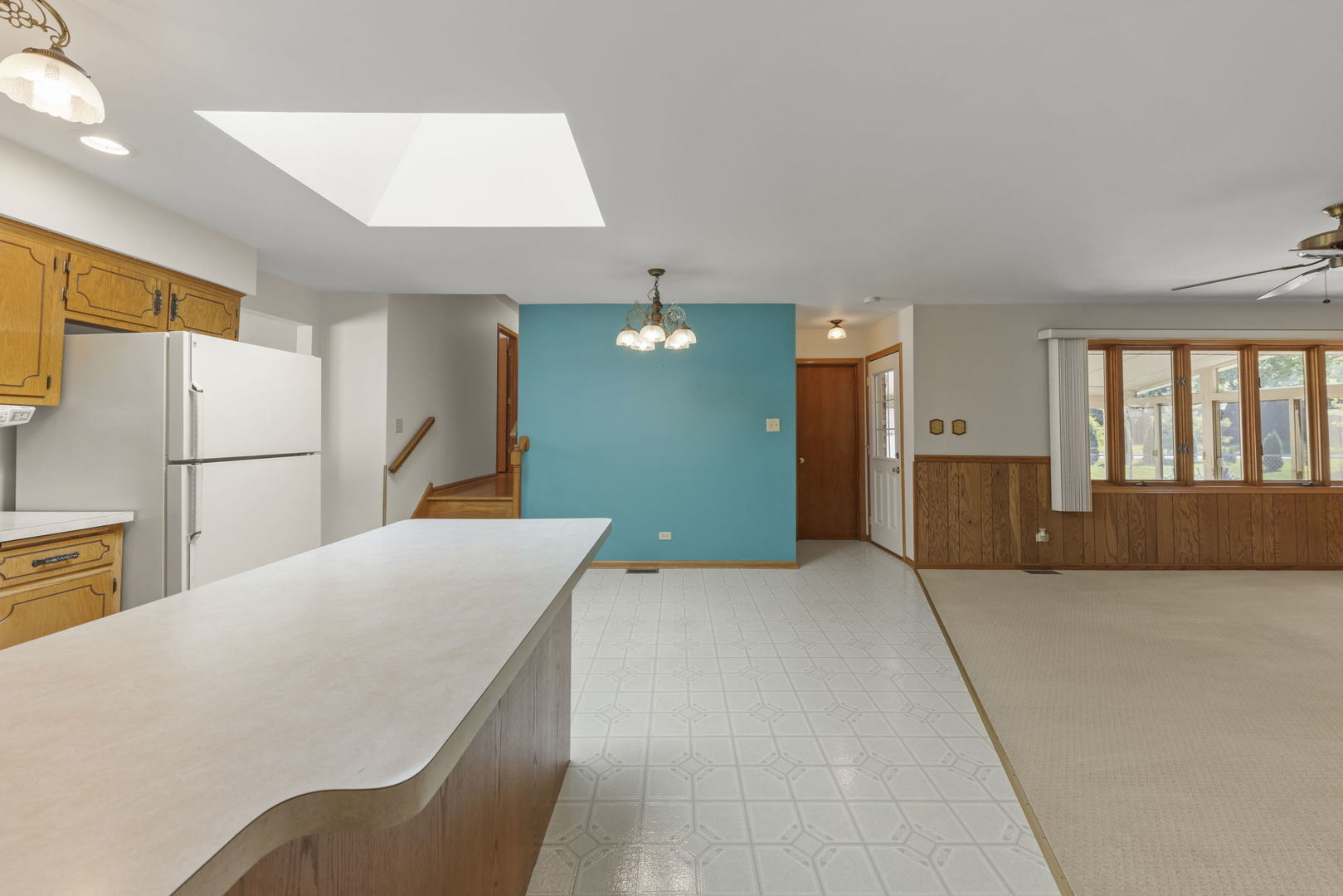 14051 E Laramie Court, Crestwood, IL 60418