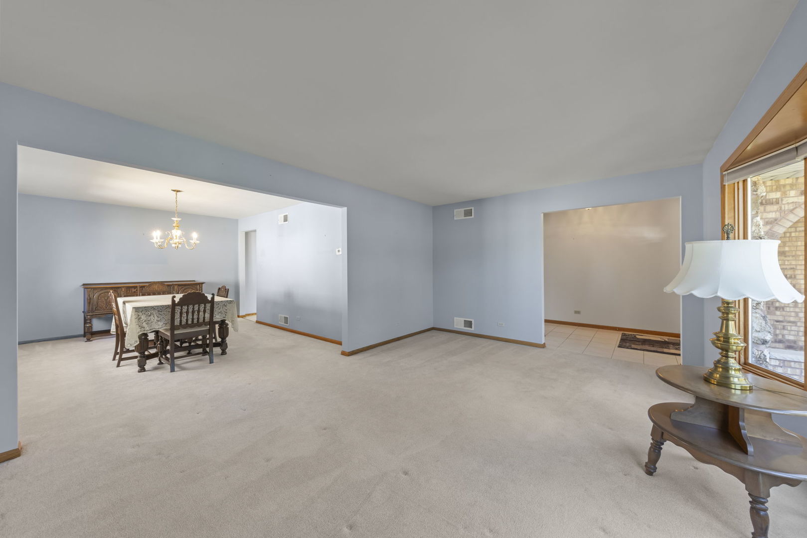 14051 E Laramie Court, Crestwood, IL 60418