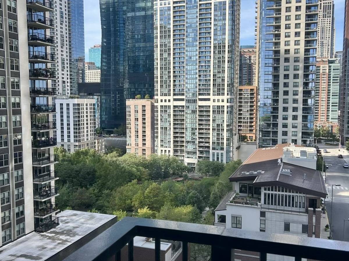 400 E Randolph Street #1510, Chicago, IL 60601