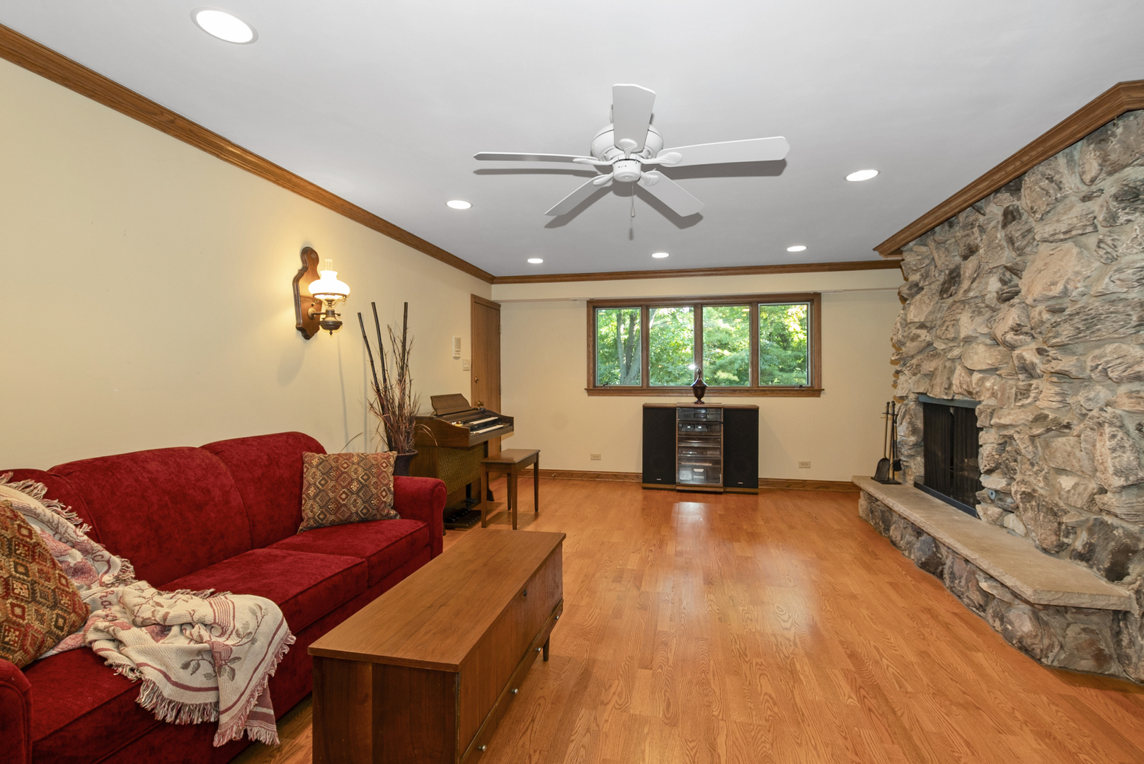 11950 S 73rd Court, Palos Heights, IL 60463