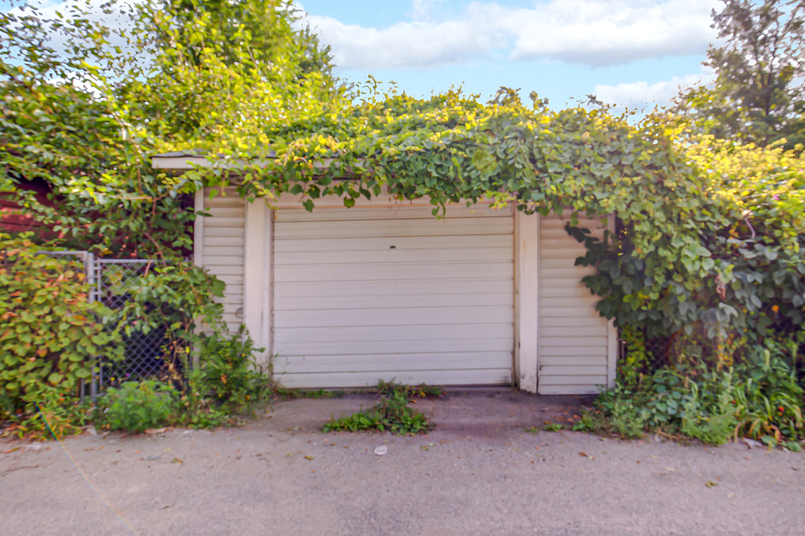 812 S Kilbourn Avenue, Chicago, IL 60624