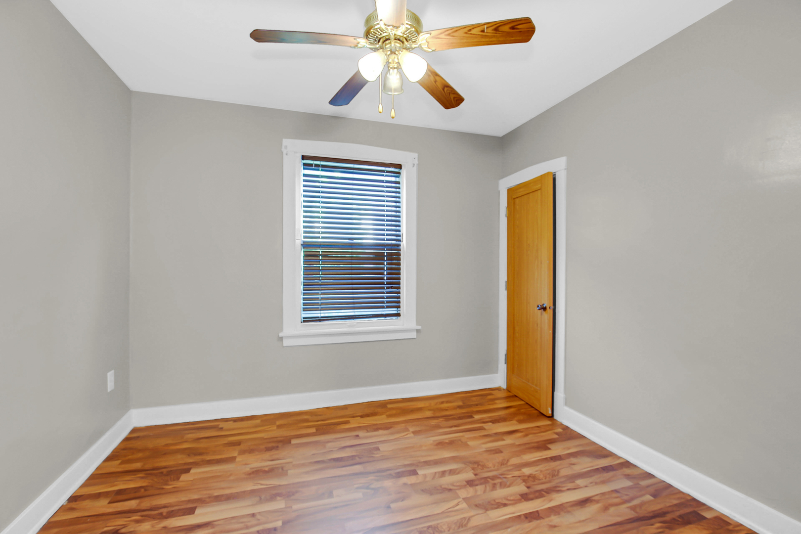 812 S Kilbourn Avenue, Chicago, IL 60624