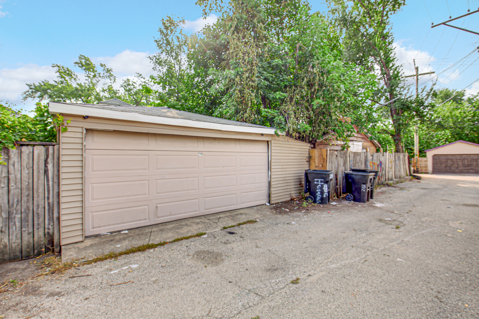 814 S Kilbourn Avenue, Chicago, IL 60624