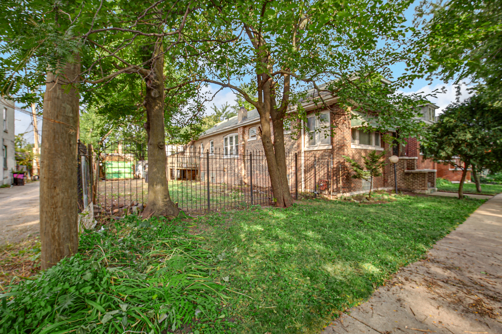 814 S Kilbourn Avenue, Chicago, IL 60624