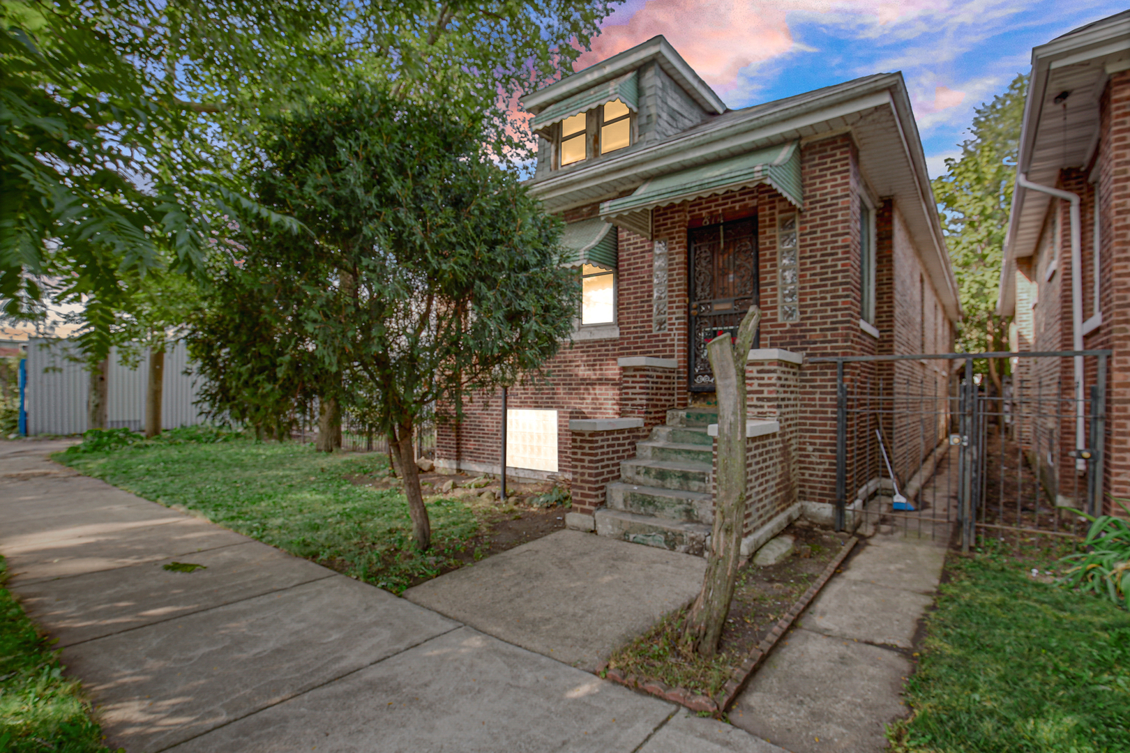 814 S Kilbourn Avenue, Chicago, IL 60624