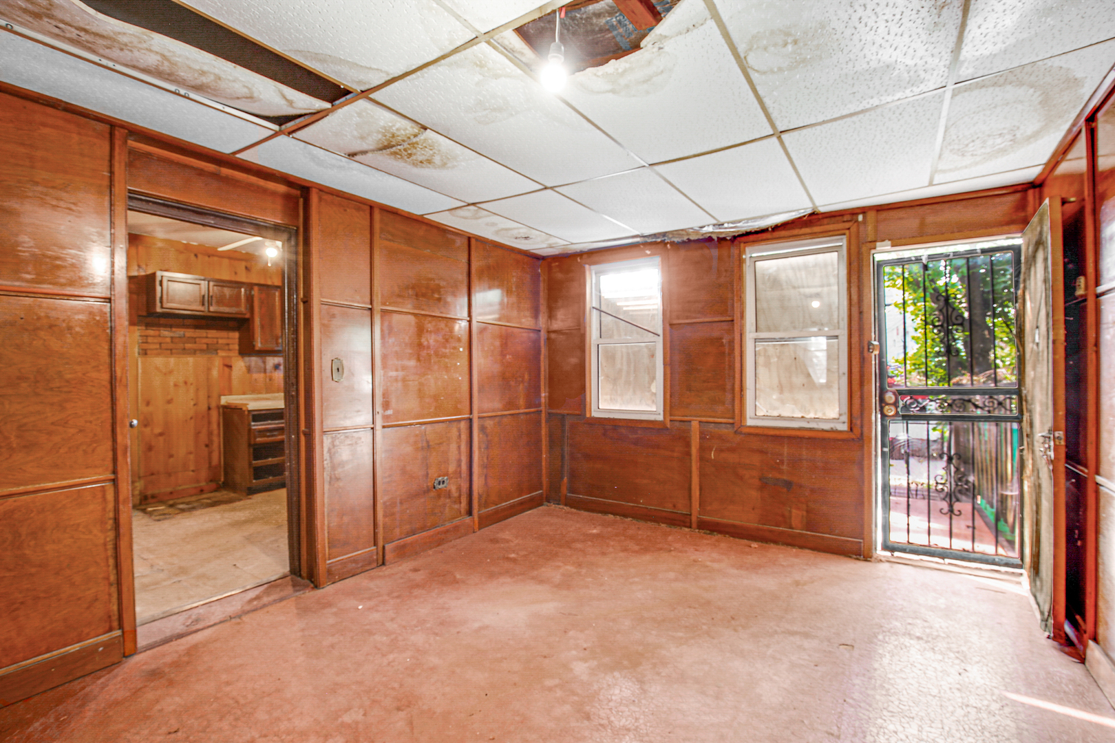 814 S Kilbourn Avenue, Chicago, IL 60624