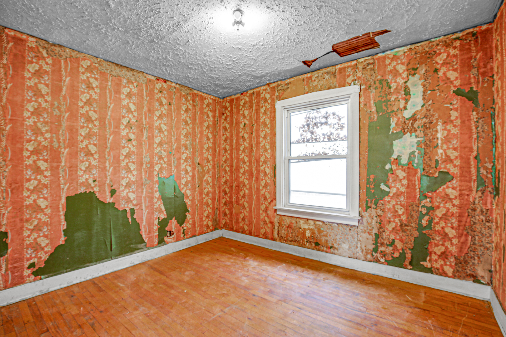 814 S Kilbourn Avenue, Chicago, IL 60624