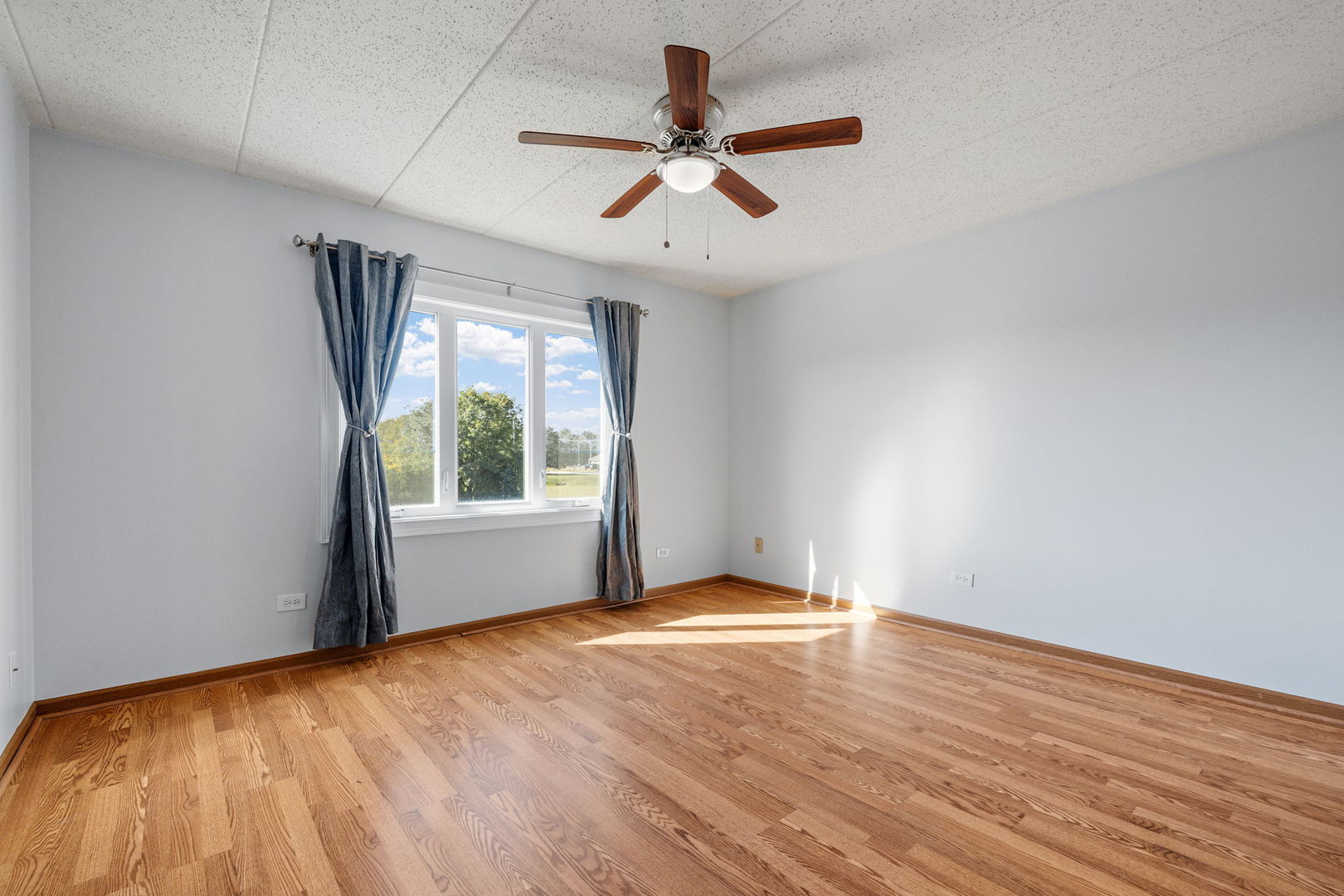 15730 Revere Court #D, Oak Forest, IL 60452