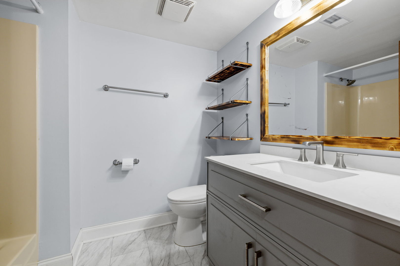 15730 Revere Court #D, Oak Forest, IL 60452