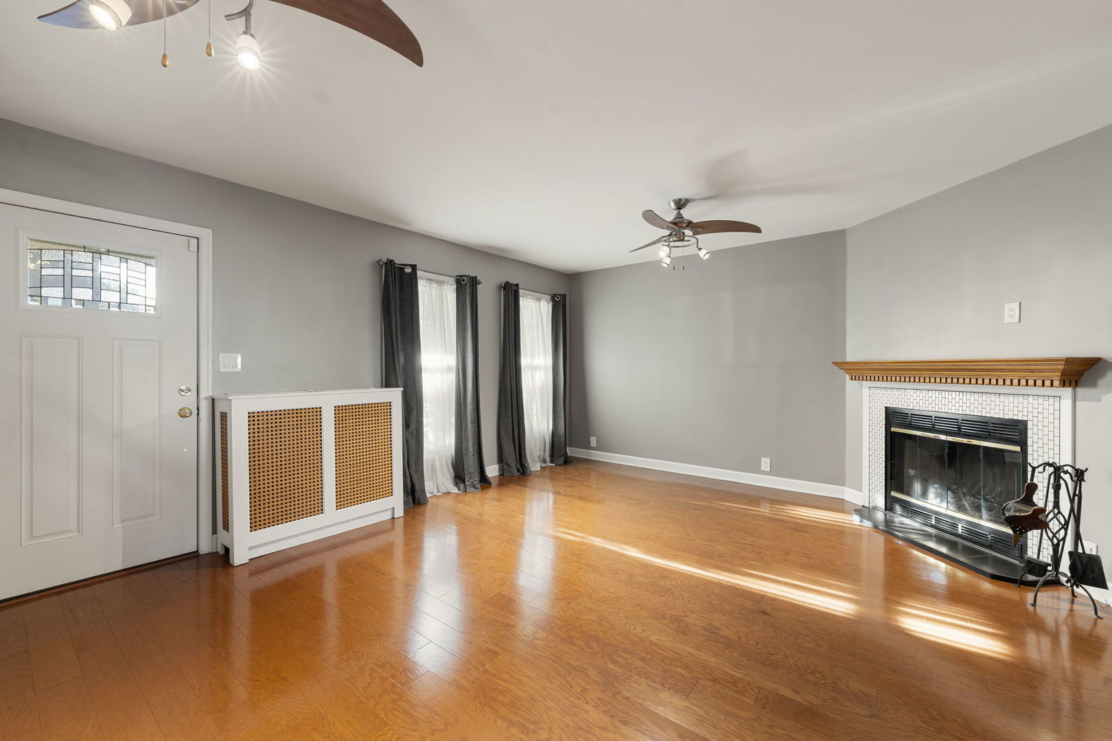 4139 N Kenneth Avenue, Chicago, IL 60641