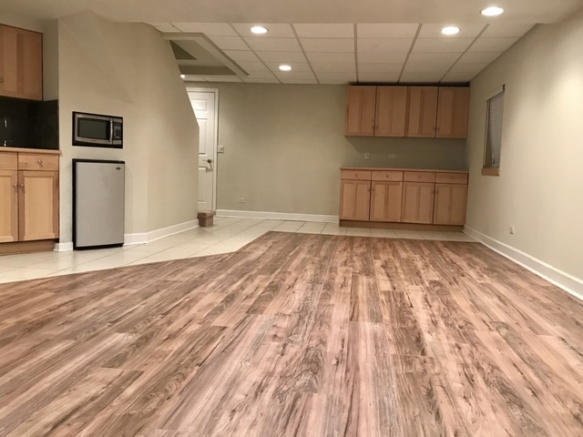 4035 Schillinger Drive, Naperville, IL 60564