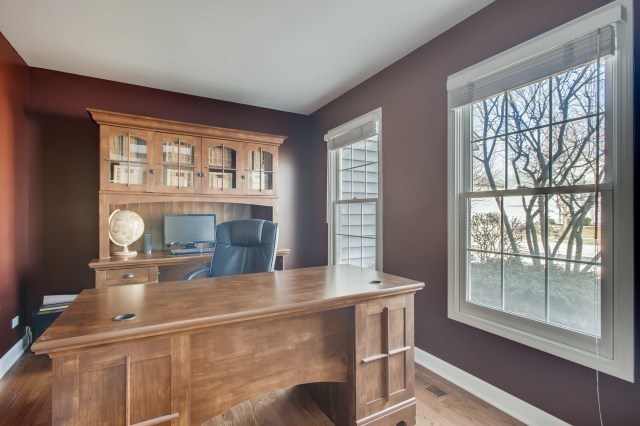 4035 Schillinger Drive, Naperville, IL 60564