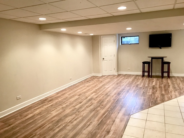 4035 Schillinger Drive, Naperville, IL 60564