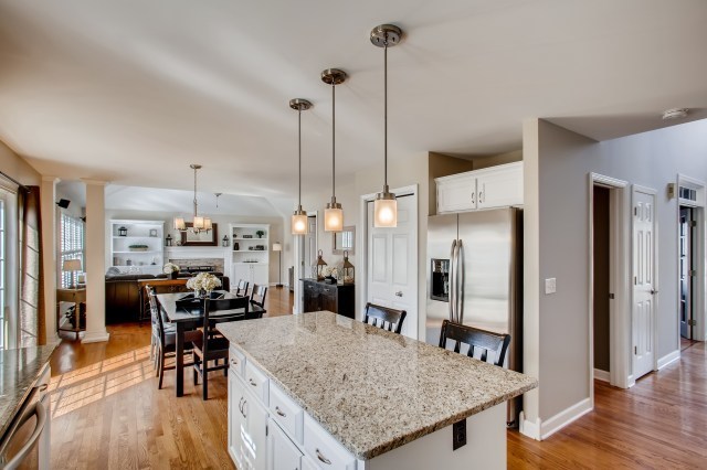 4035 Schillinger Drive, Naperville, IL 60564