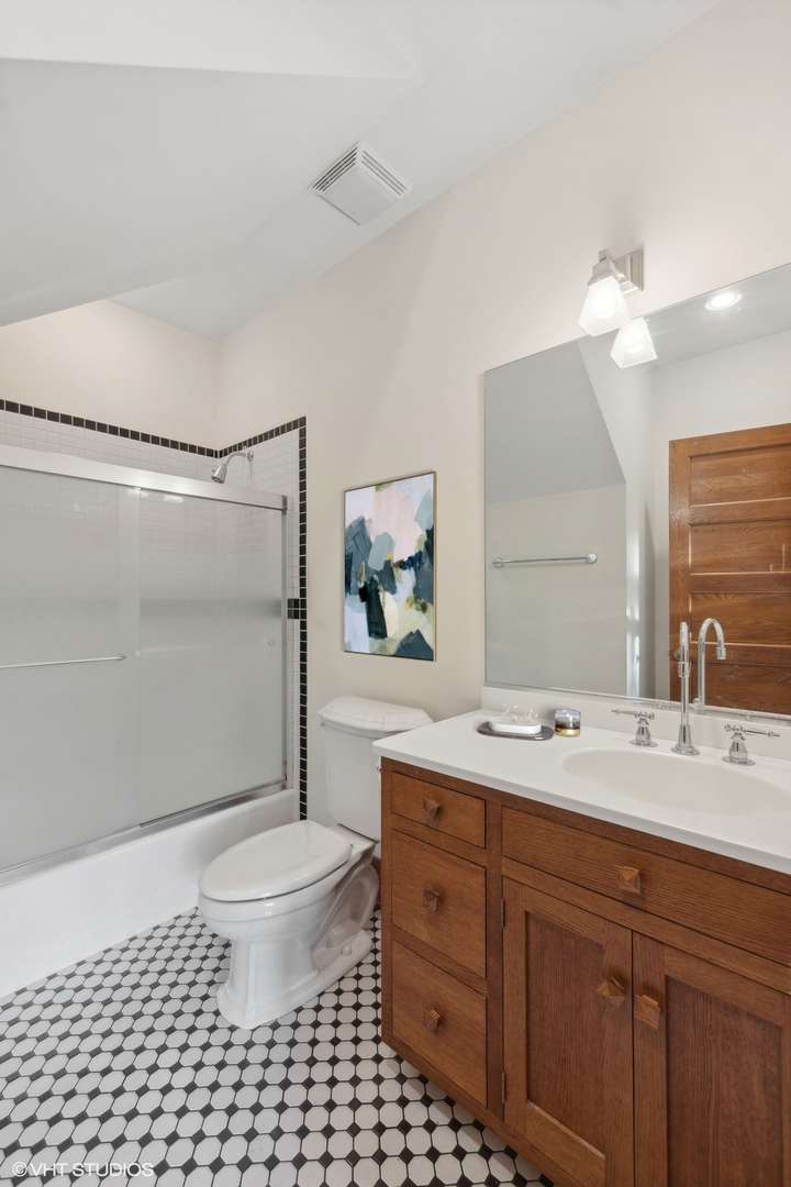 4019 Howard Avenue, Western Springs, IL 60558