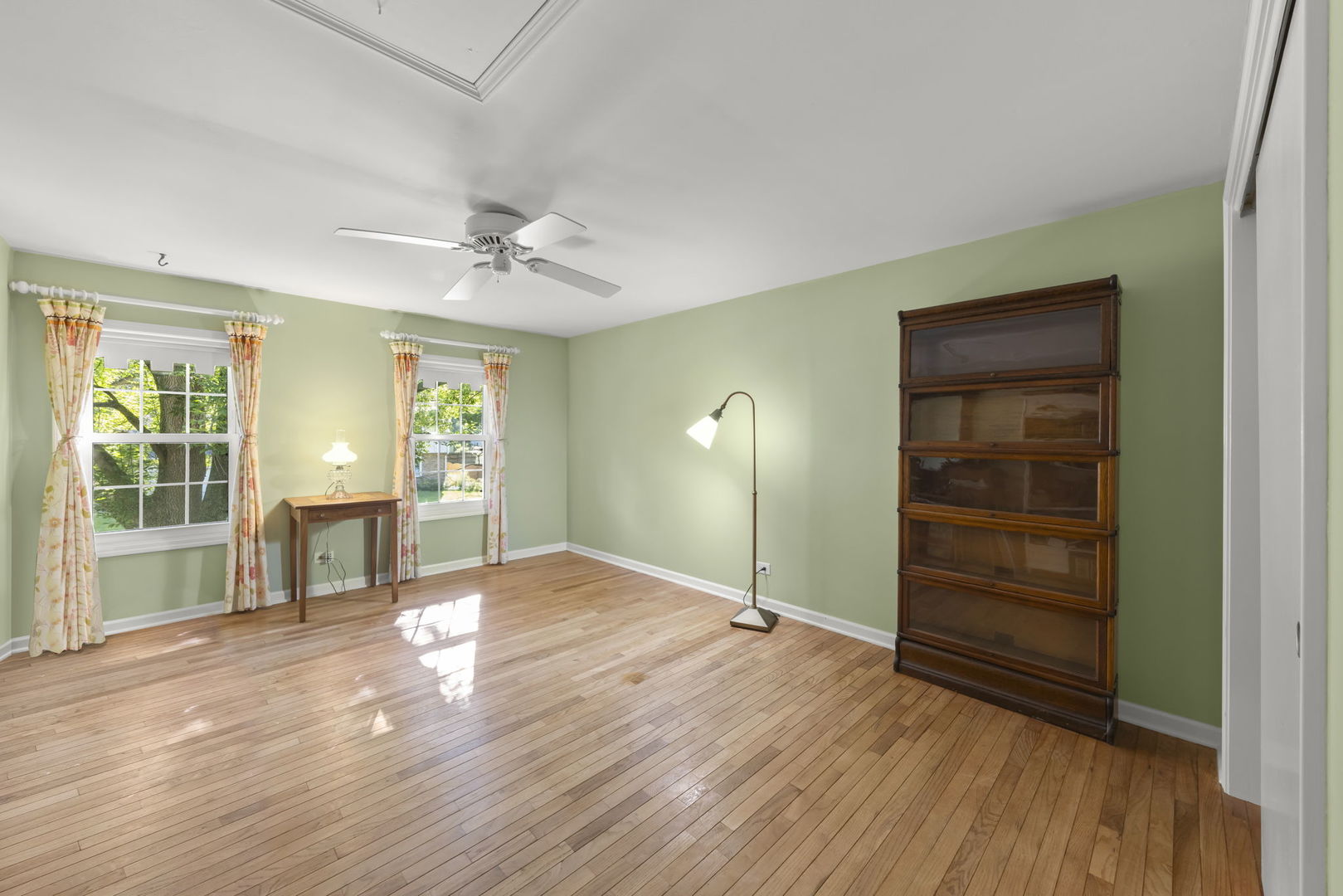 1625 Indian Knoll Road, Naperville, IL 60565