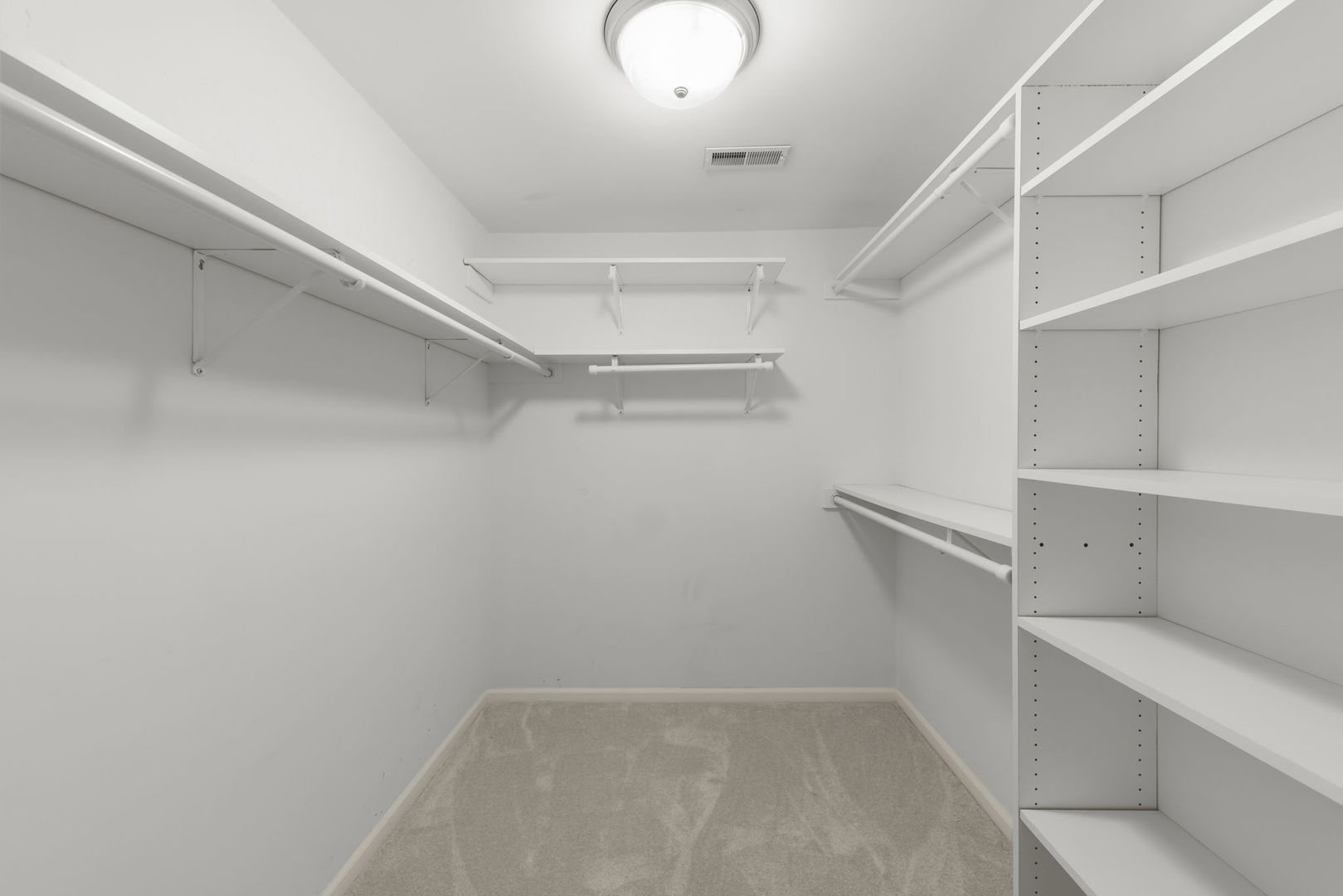 1625 Indian Knoll Road, Naperville, IL 60565