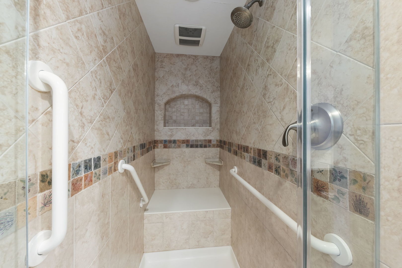 1625 Indian Knoll Road, Naperville, IL 60565