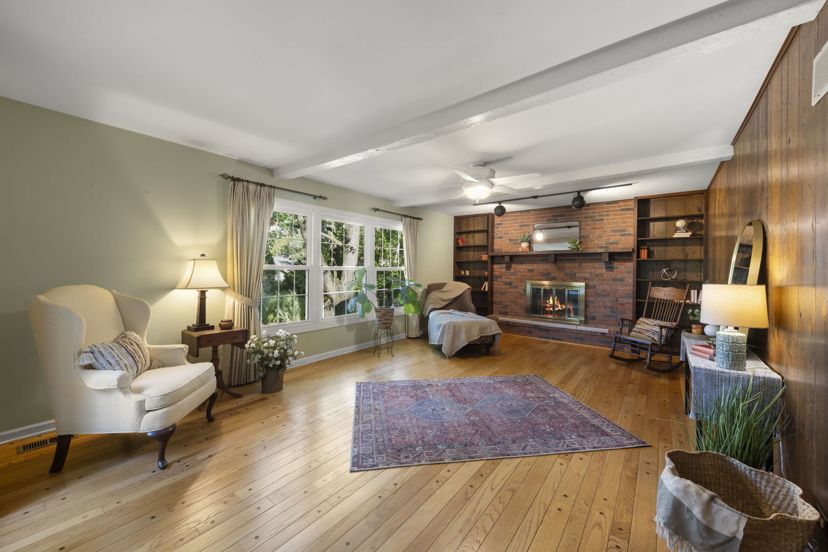 1625 Indian Knoll Road, Naperville, IL 60565