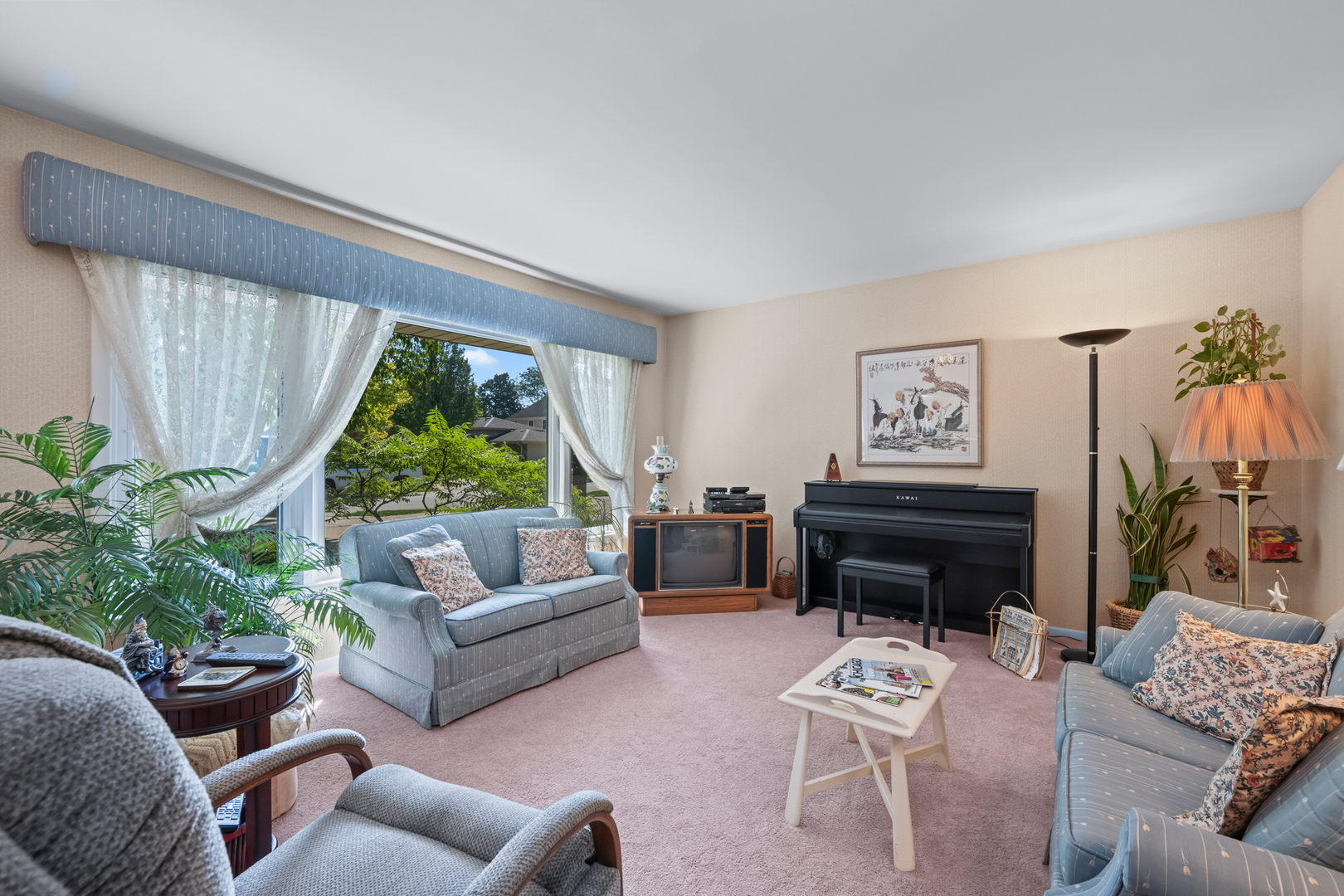 1136 N Walnut Avenue, Arlington Heights, IL 60004