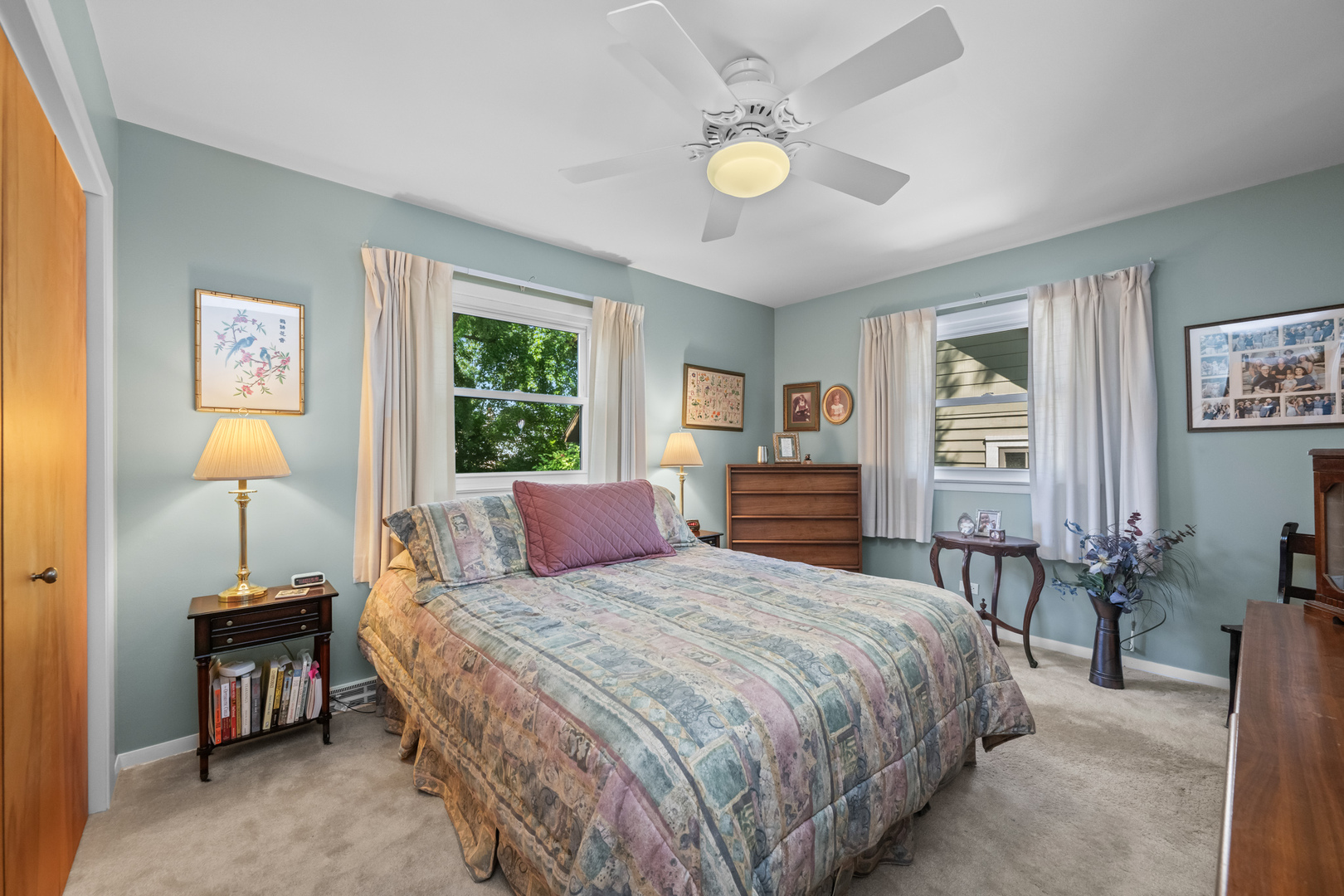 1136 N Walnut Avenue, Arlington Heights, IL 60004