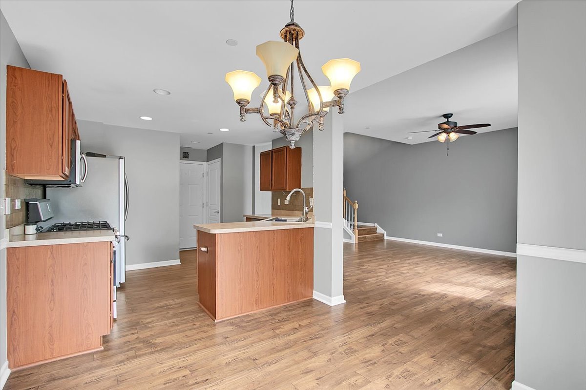 1385 Crimson Lane, Yorkville, IL 60560