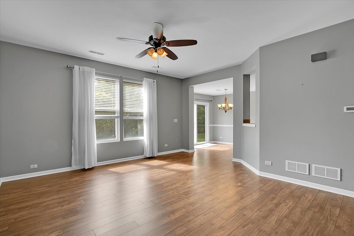 1385 Crimson Lane, Yorkville, IL 60560