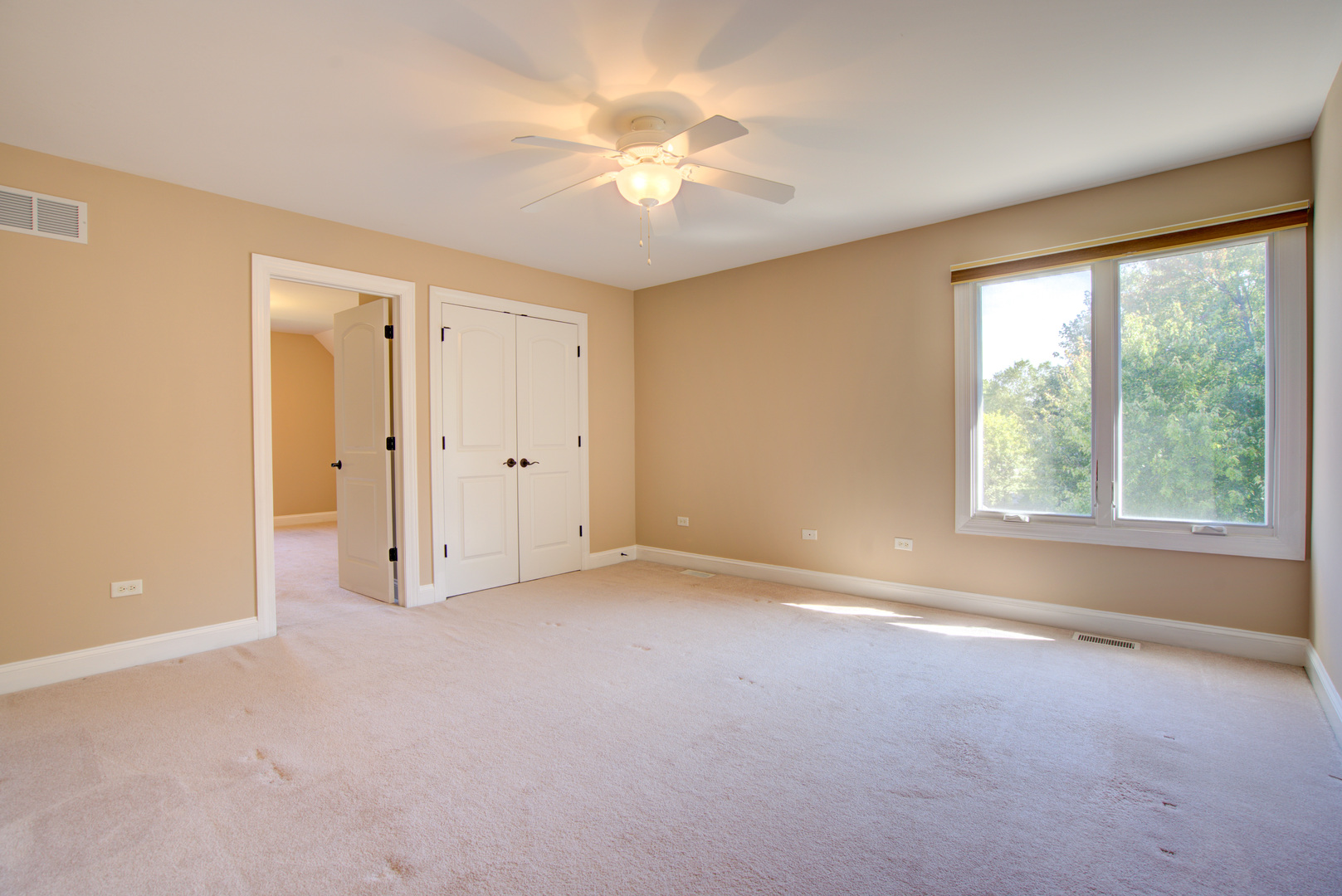 25764 W SUNNYMERE Drive, Plainfield, IL 60585