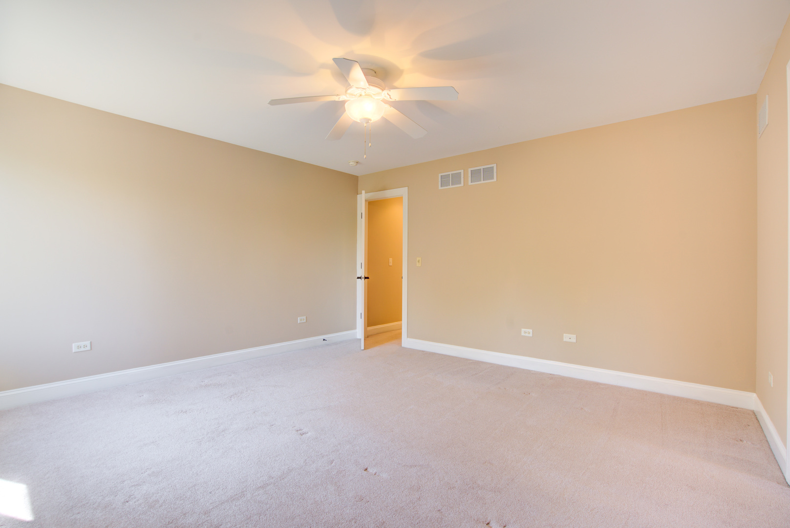 25764 W SUNNYMERE Drive, Plainfield, IL 60585