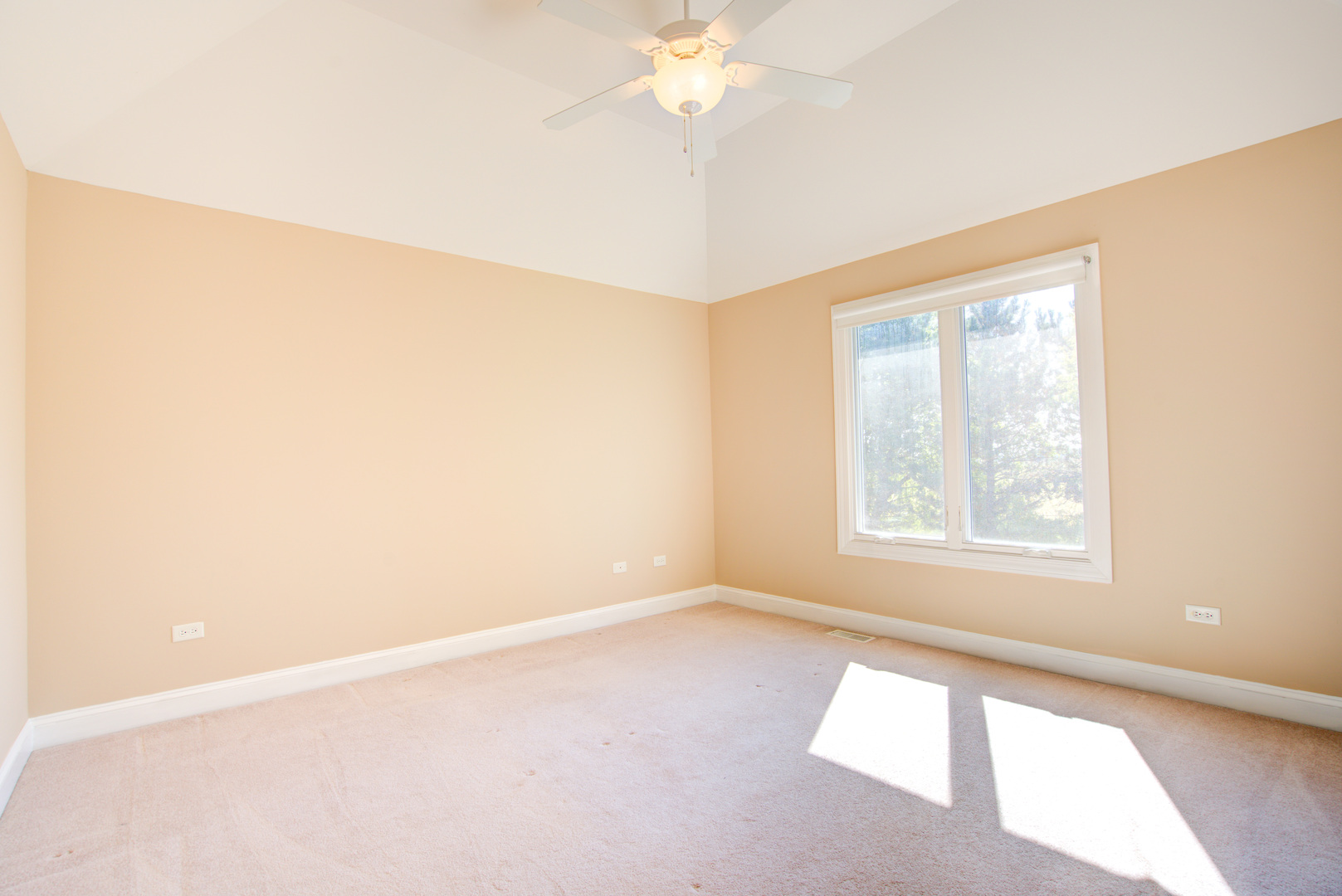 25764 W SUNNYMERE Drive, Plainfield, IL 60585