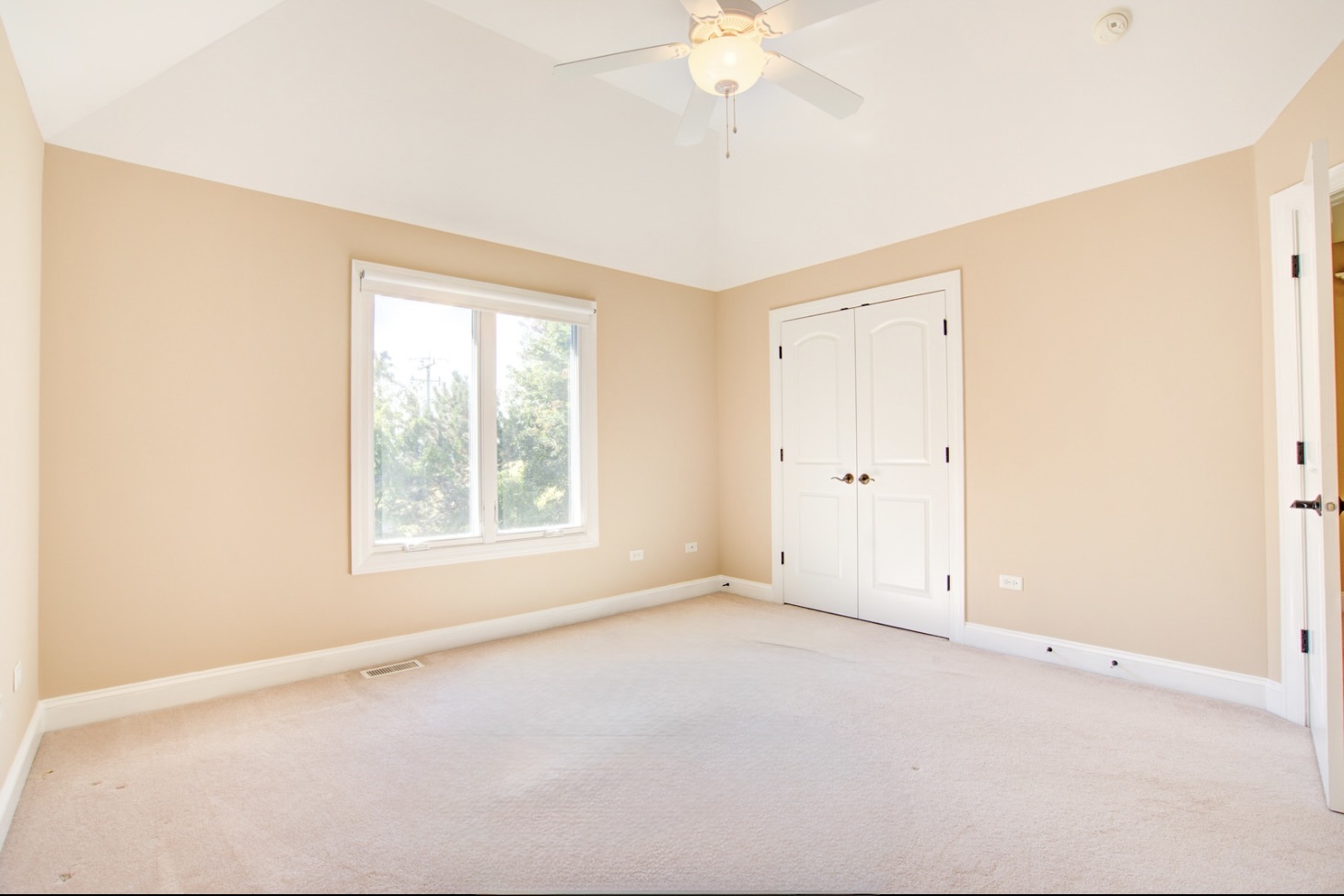 25764 W SUNNYMERE Drive, Plainfield, IL 60585