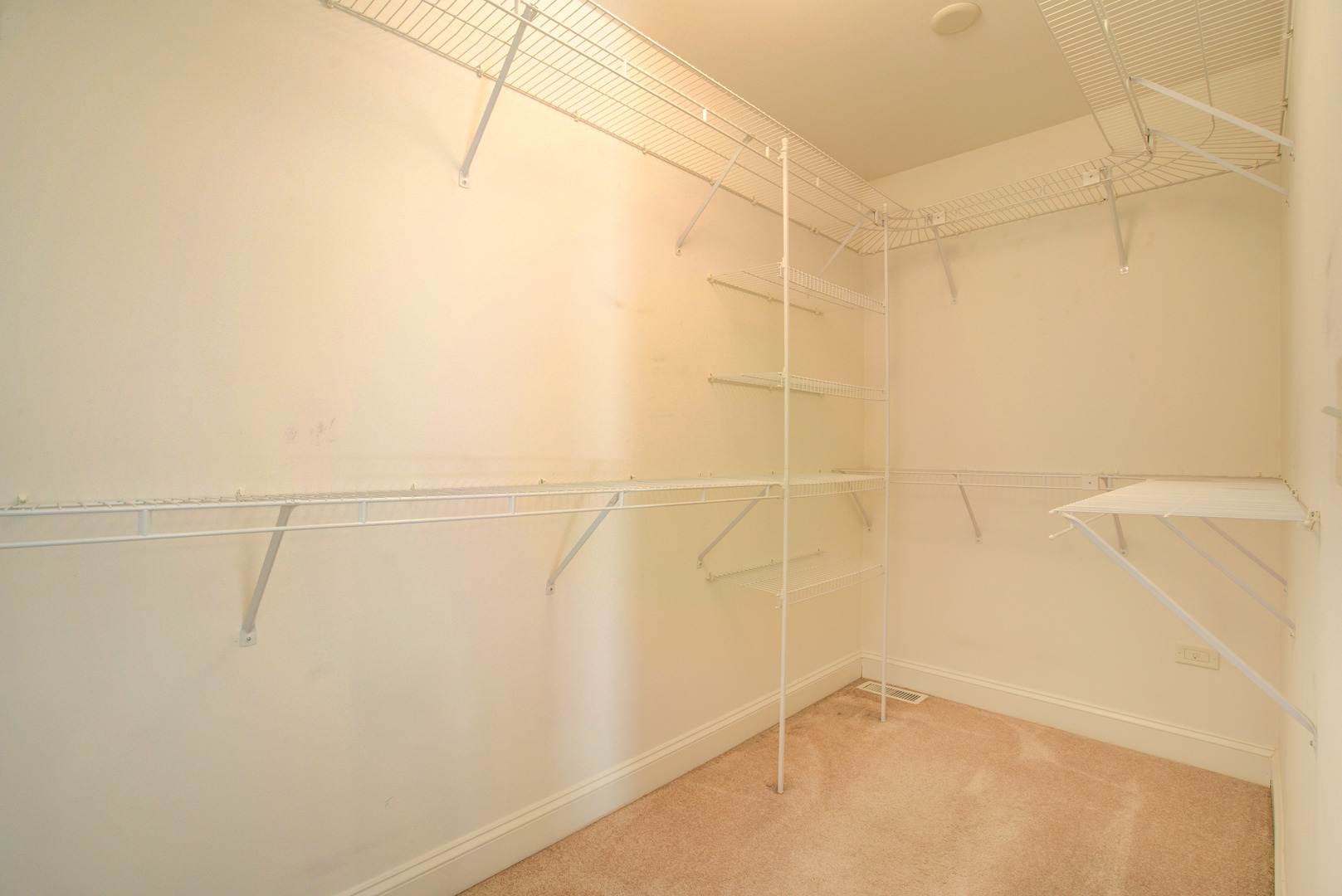 25764 W SUNNYMERE Drive, Plainfield, IL 60585