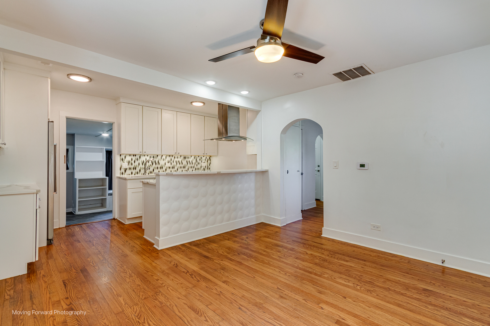 344 S Mason Street, Bensenville, IL 60106
