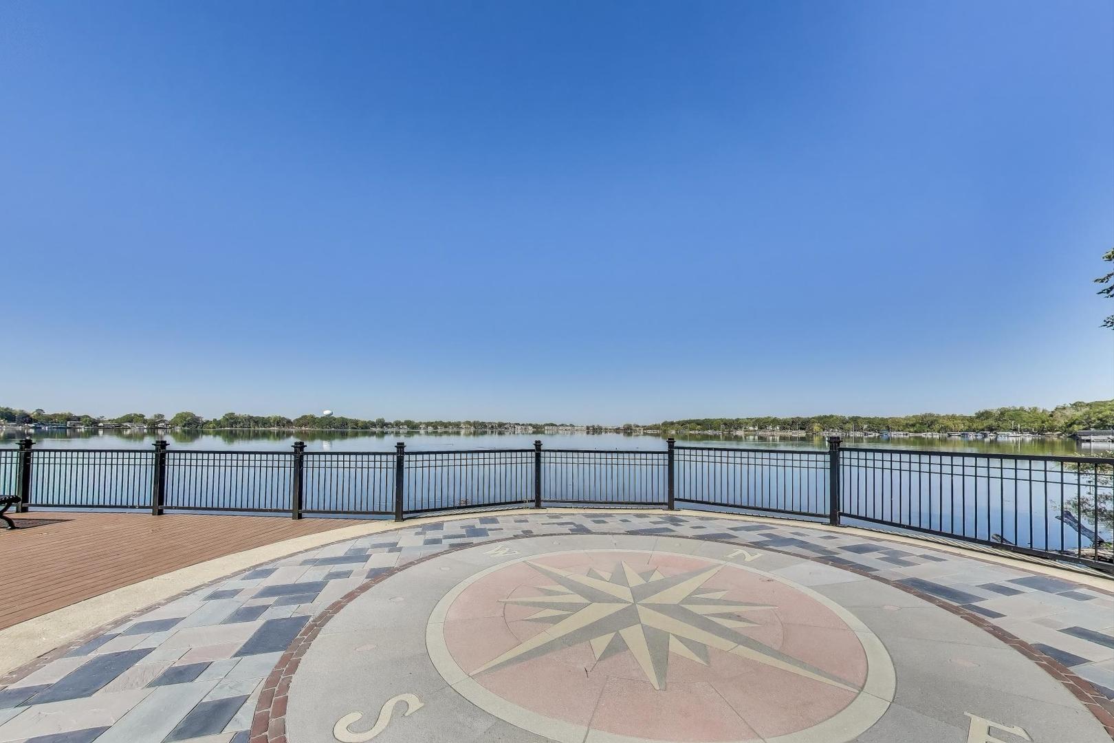 34 Lakeview Place, Lake Zurich, IL 60047