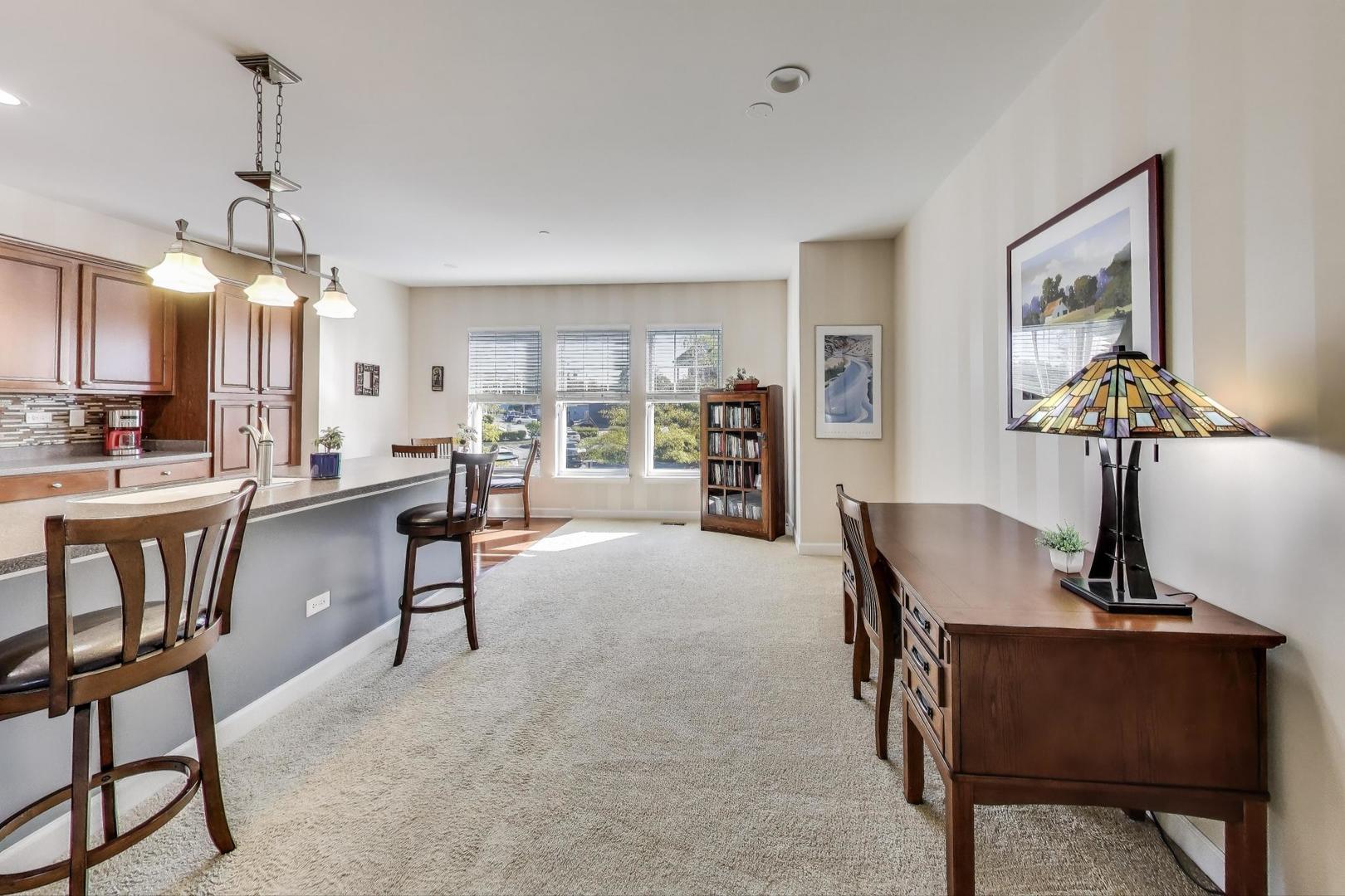 34 Lakeview Place, Lake Zurich, IL 60047